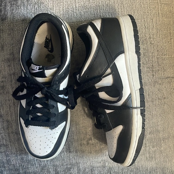 Nike black and white panda dunks - Picture 3 of 4